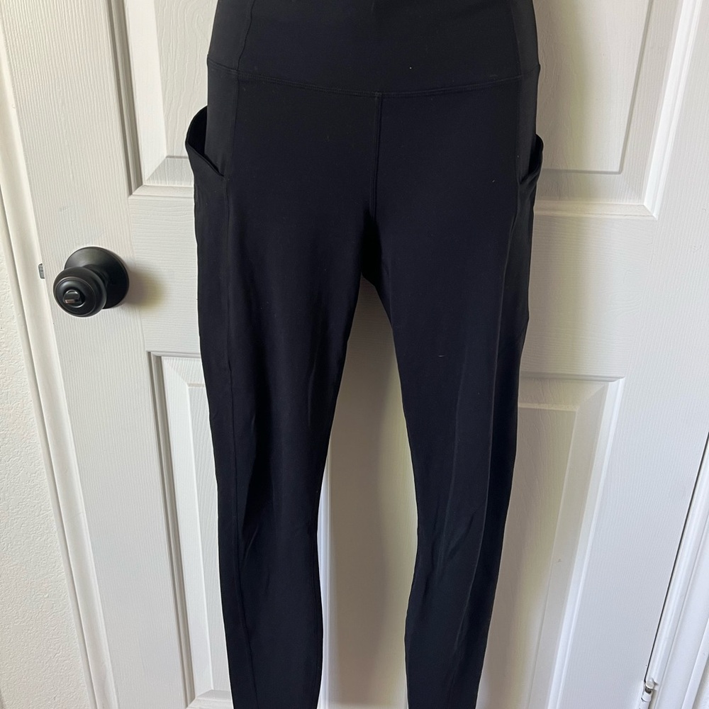Fabletics Black High-Waist Pocket Leggings